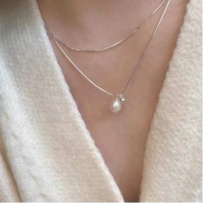 Double layer fresh water pearl necklace Simple gentle wind light luxury clavicle chain design ins wind necklace Women's accessories  